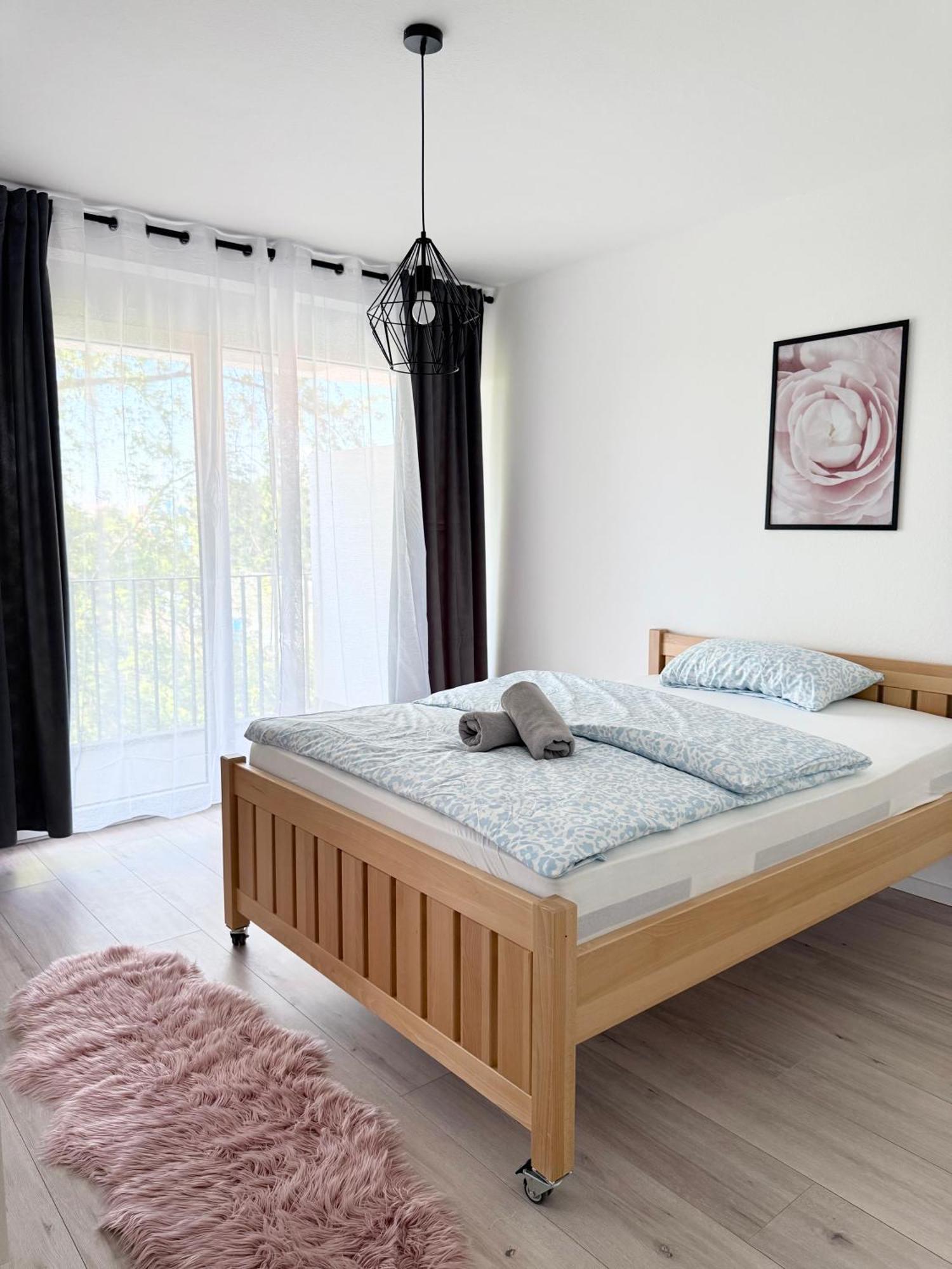 Ela Apartment *